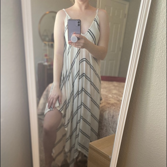 Love Stitch Dresses & Skirts - HP✨Asymmetrical Black And White Striped Maxi Dress